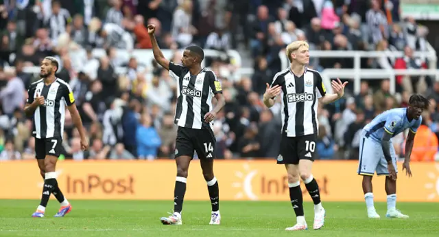 Alexander Isak of Newcastle United celebrates