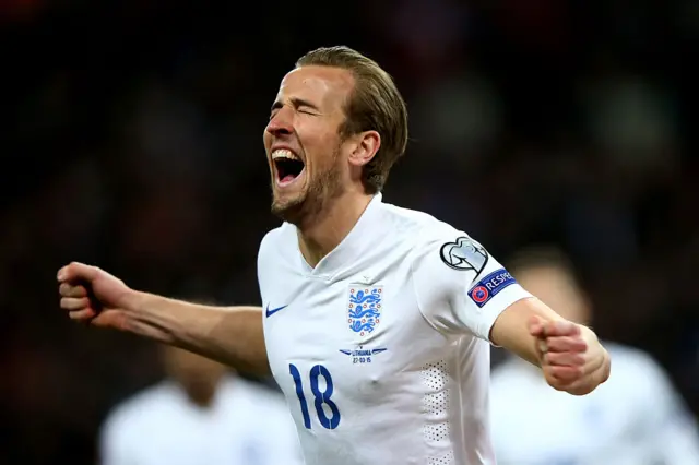 harry kane celebrating his debut goal for england