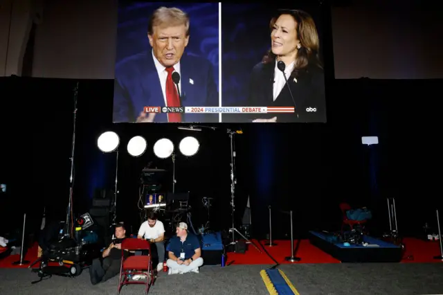 Debate shown on screen