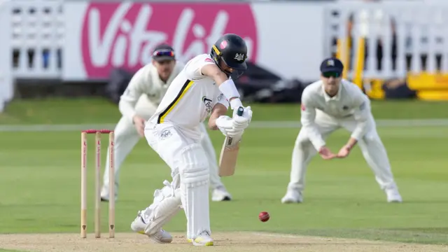 Zafar Gohar, Gloucestershire CCC solid in defence during Middlesex CCC vs Gloucestershire CCC