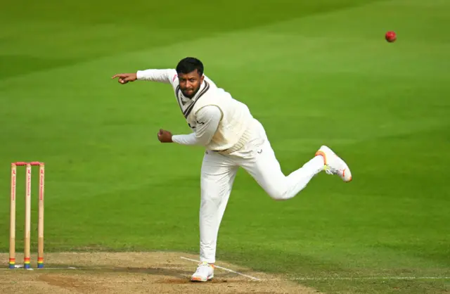 Shakib Al Hasan bowls