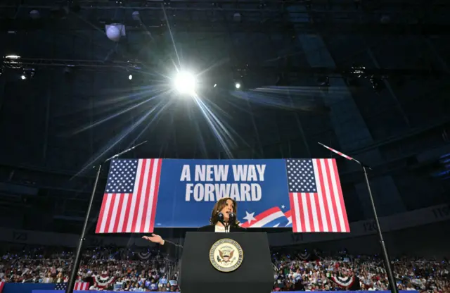 Harris at Charlotte rally