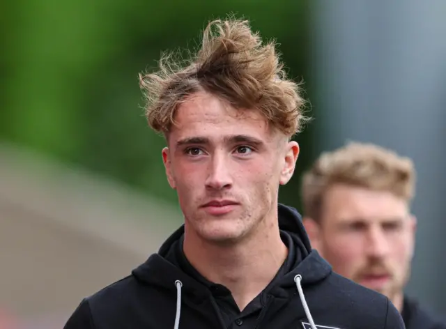 DUNFERMLINE, SCOTLAND - SEPTEMBER 13: Dunfermline's Lewis McCann arrives during a William Hill Championship match between Dunfermline and Raith Rovers at KDM Group East End Park, on September 13, 2024, in Dunfermline, Scotland. (Photo by Mark Scates / SNS Group)