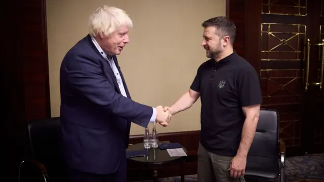 Former prime minister Boris Johnson and Ukrainian president Volodymyr Zelensky