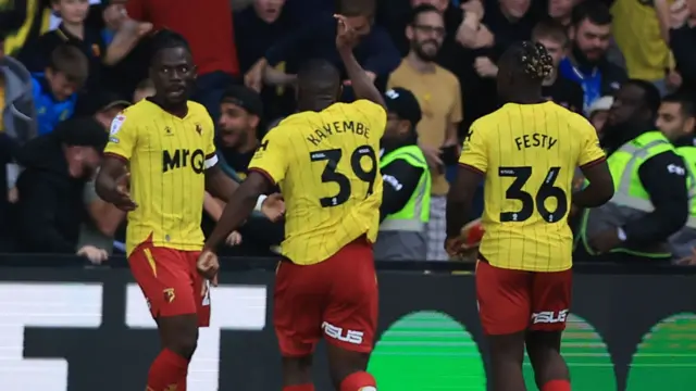 Tom Dele-Bashiru celebrates with team-mates