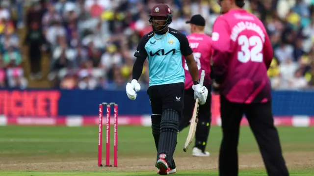 Chris Jordan walks off