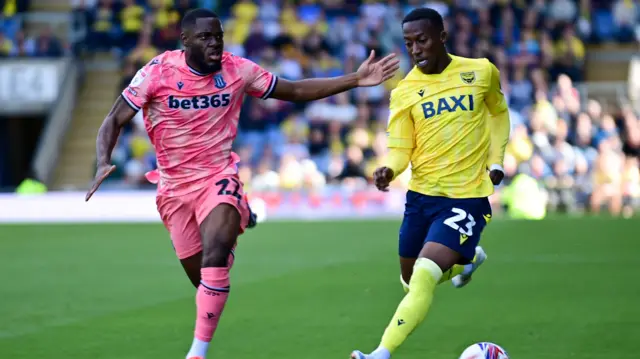 Siriki Dembele (right) on the break for Oxford