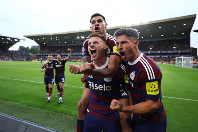 Harvey Barnes, Fabian Schar and Bruno Guimaraes celebrate