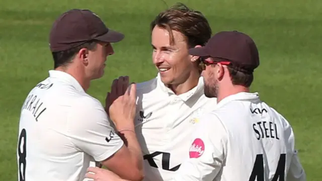 Tom Curran takes a wicket