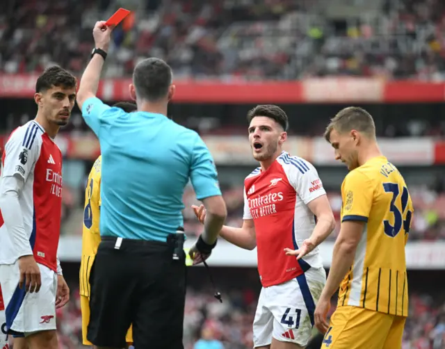 Declan Rice recieves a red card