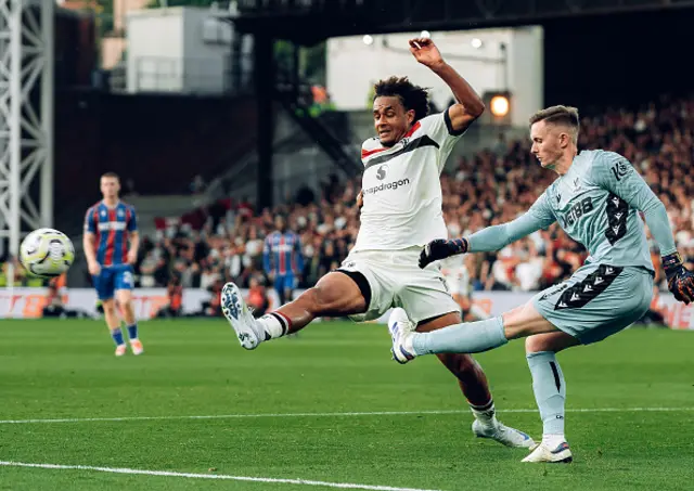 Joshua Zirkzee of Manchester United in action