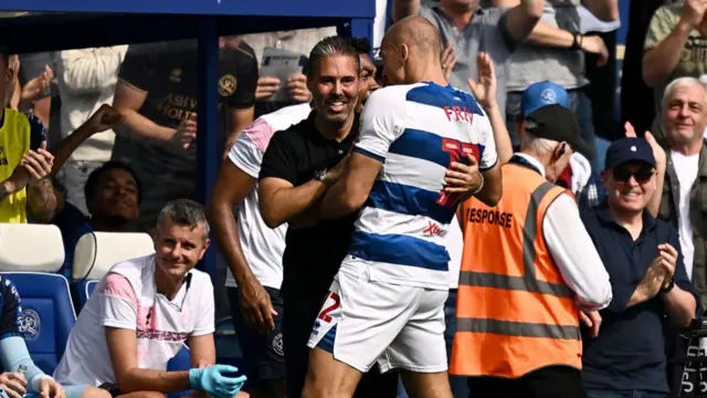 Michael Frey of Queens Park Rangers celebrates with manager Marti Cifuentes