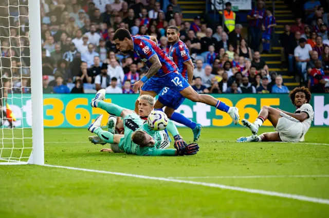 Alejandro Garnacho of Manchester United has a shot saved by Dean Henderson