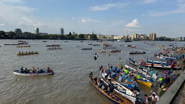 Overhead shot of boats in the Thames