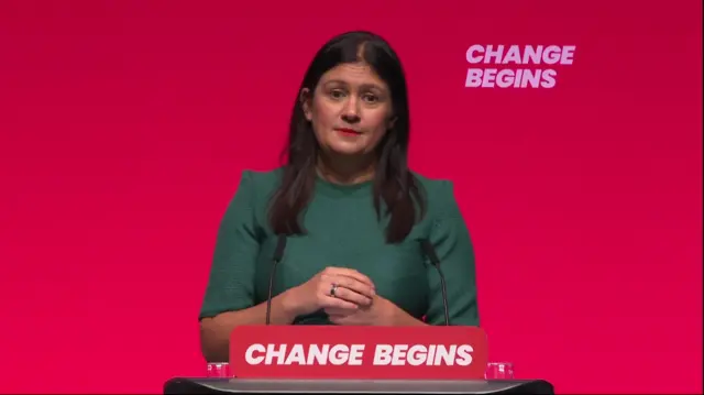 Headshot of Lisa Nandy at podium