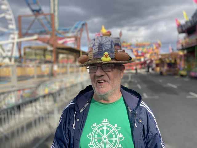 Kevin Sheldon - Goose Fair hat man