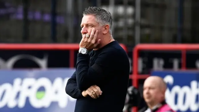 DUNDEE, SCOTLAND - SEPTEMBER 28: Dundee Manager Tony Docherty  during a William Hill Scottish Premiersihp match between Dundee FC and Aberdeen at the Scot Foam Stadium at Dens Park, on September 28, 2024, in Dundee, Scotland. (Photo by Rob Casey / SNS Group)