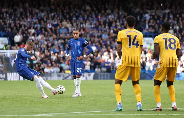 Cole Palmer of Chelsea scores