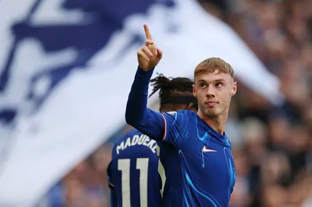 Cole Palmer of Chelsea celebrates