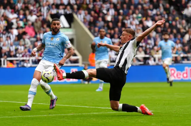 Harvey Barnes fails to get on the end of a cross