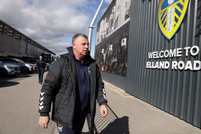 Coventry City manager Mark Robins before the Sky Bet Championship match at Elland Road