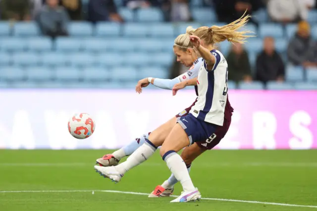 Rachel Daly shoots