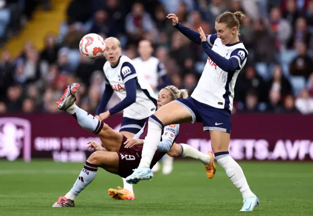 Rachel Daly takes a shot