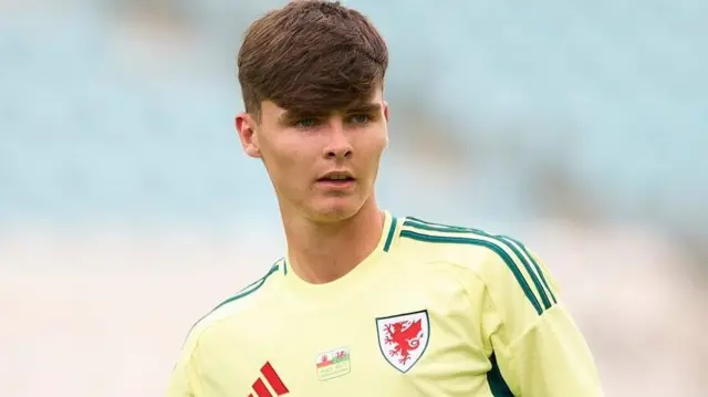 Charlie Crew training as a Wales youth player