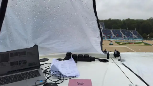 The very wet press tribune at Chateau de Versailles