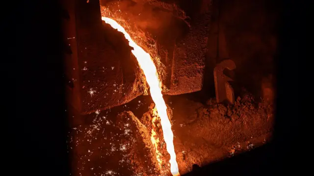 Molten steel