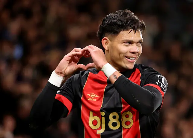 Evanilson of AFC Bournemouth celebrates