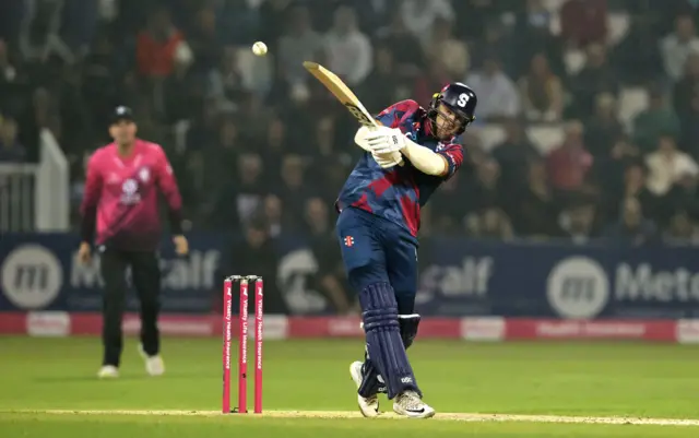 David Willey batting