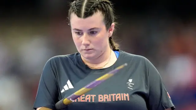 Hollie Arnold looks on during her javelin final in Paris