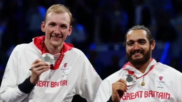 Piers Gilliver and Dimitri Coutya with their team silver medals