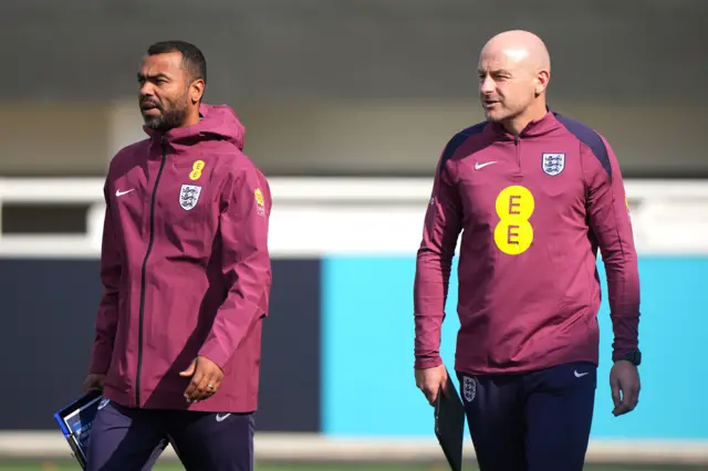 England interim head coach Lee Carsley (right) and coach Ashley Cole