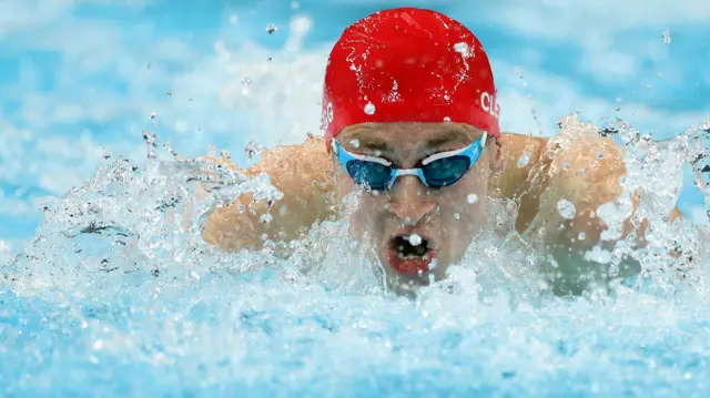 Stephen Clegg swimming in Paris