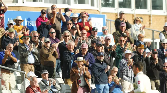The Taunton crowd give Tom Banton of Somerset CC a salute