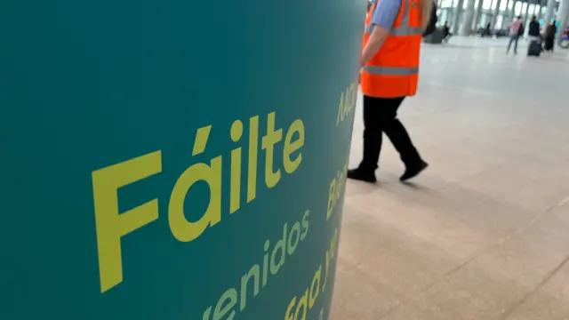 Irish sign in the station