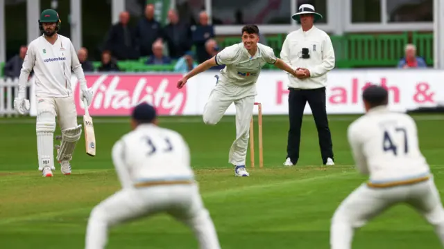 Action from Leicestershire v Yorkshire