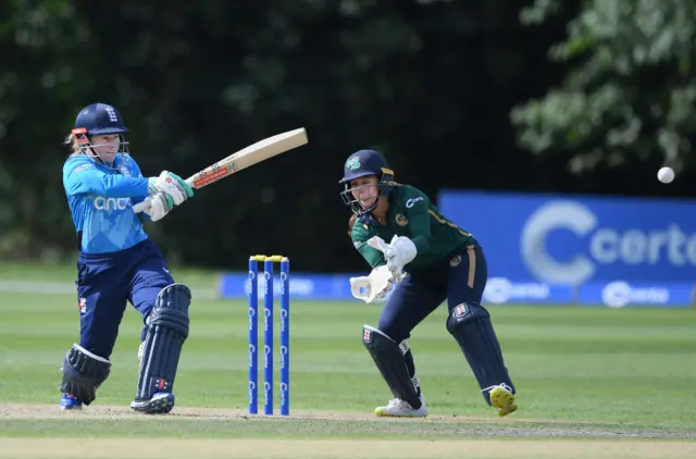Tammy Beaumont batting v Ireland