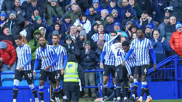 Sheffield Wednesday players celebrate Barry Bannan's opener