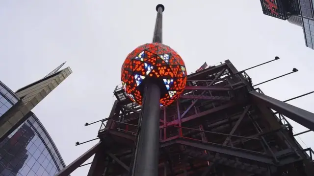 A ball on the top of a pole in Times Square, New York