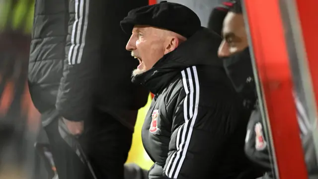 Swindon manager Ian Holloway shouts instructions to his team