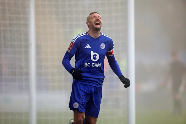 Jamie Vardy of Leicester City celebrates