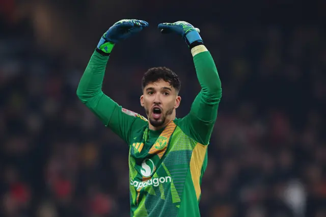 Altay Bayindir of Manchester United celebrates