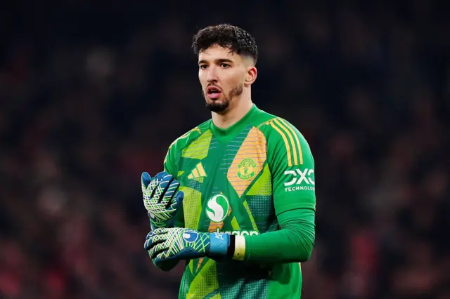 Manchester United goalkeeper Altay Bayindir