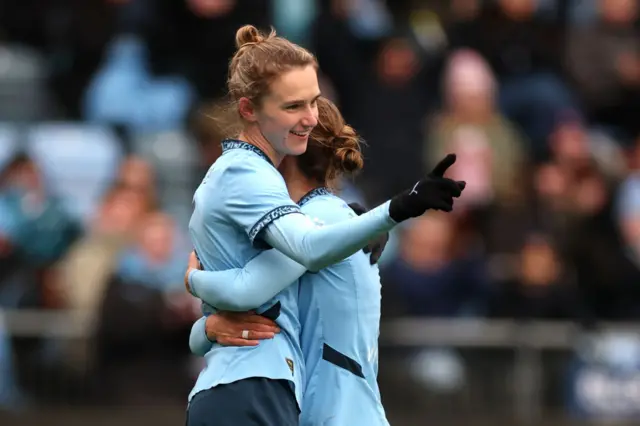 Vivianne Miedema of Manchester City celebrates.