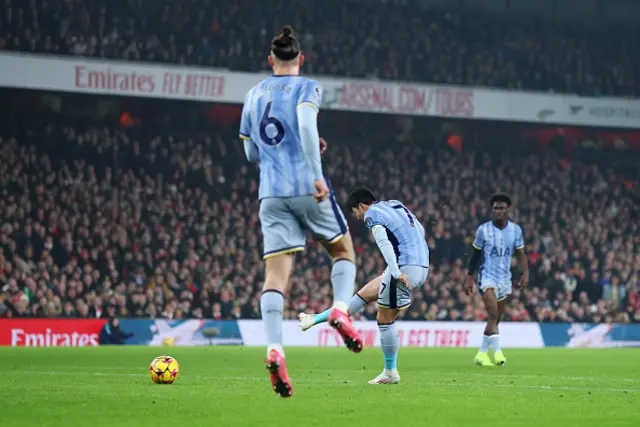 Son Heung-Min of Tottenham Hotspur scores