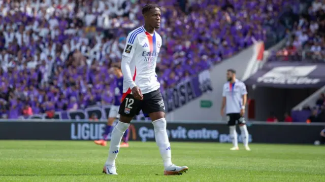 Wilfried Zaha facing Toulouse with Lyon