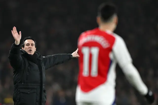 Unai Emery, Manager of Aston Villa, gives the team instructions.